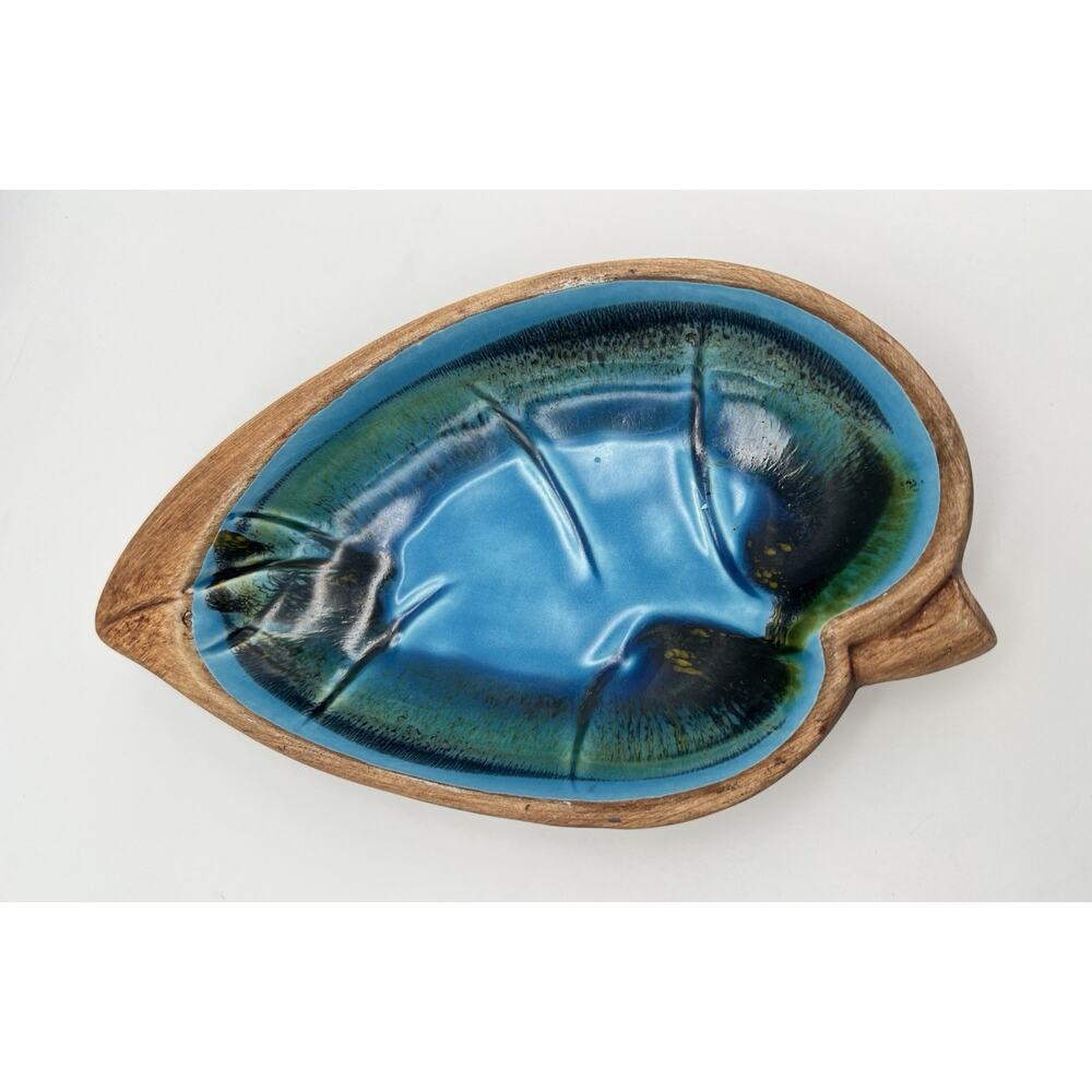 Santa Anita Ware California Pottery Blue Glazed Decorative Leaf Dish 8” Vintage